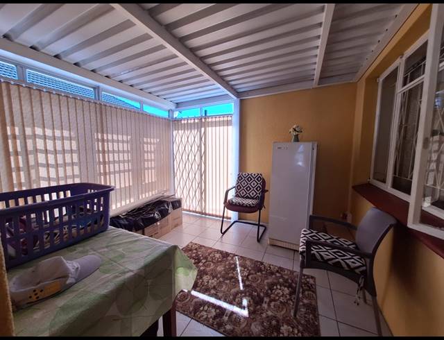 3 BEDROOM HOUSE TO LET IN FAIRWAYS